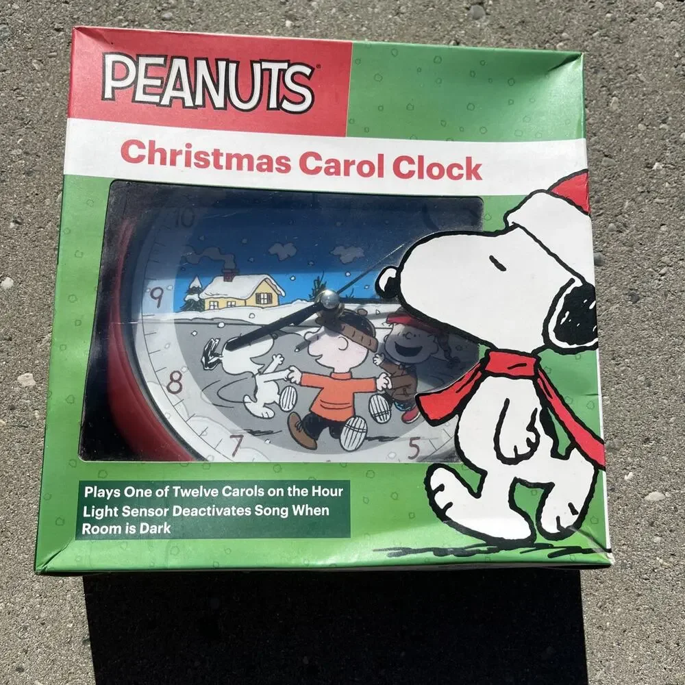 Peanuts Christmas Carol Clock 12 Songs NEW NIB Snoopy
